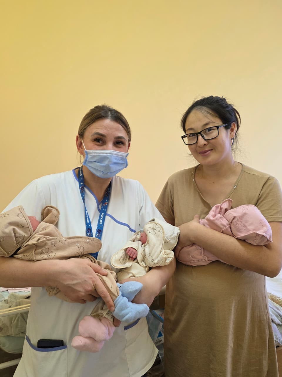 Қостанайда үшем дүниеге келді