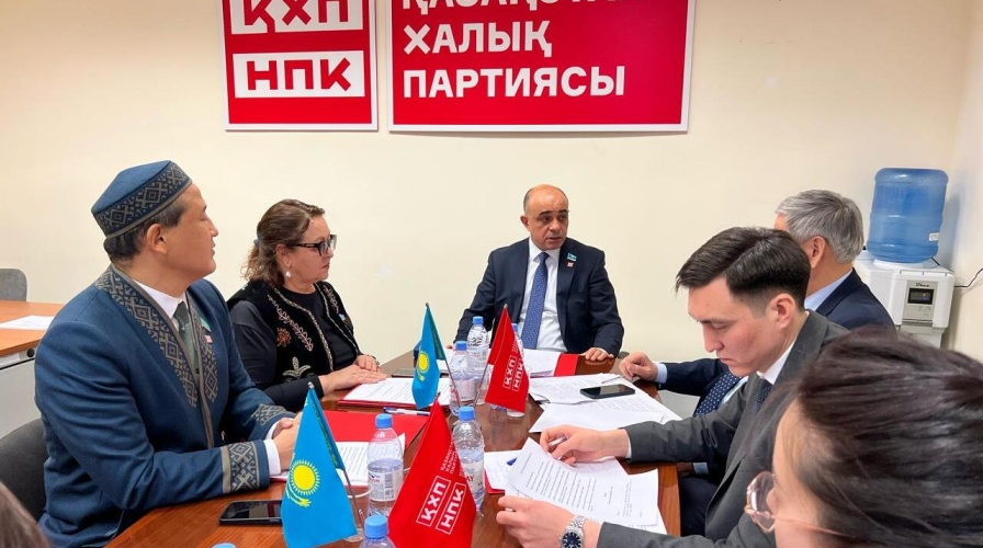 Қазақстан Халық партиясының фракциясы елдегі конституциялық реформаны қолдады