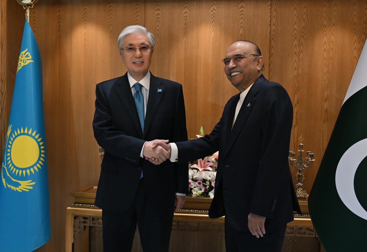 Мемлекет басшысы Пәкістан Президенті Асиф Али Зардаримен келіссөз жүргізді