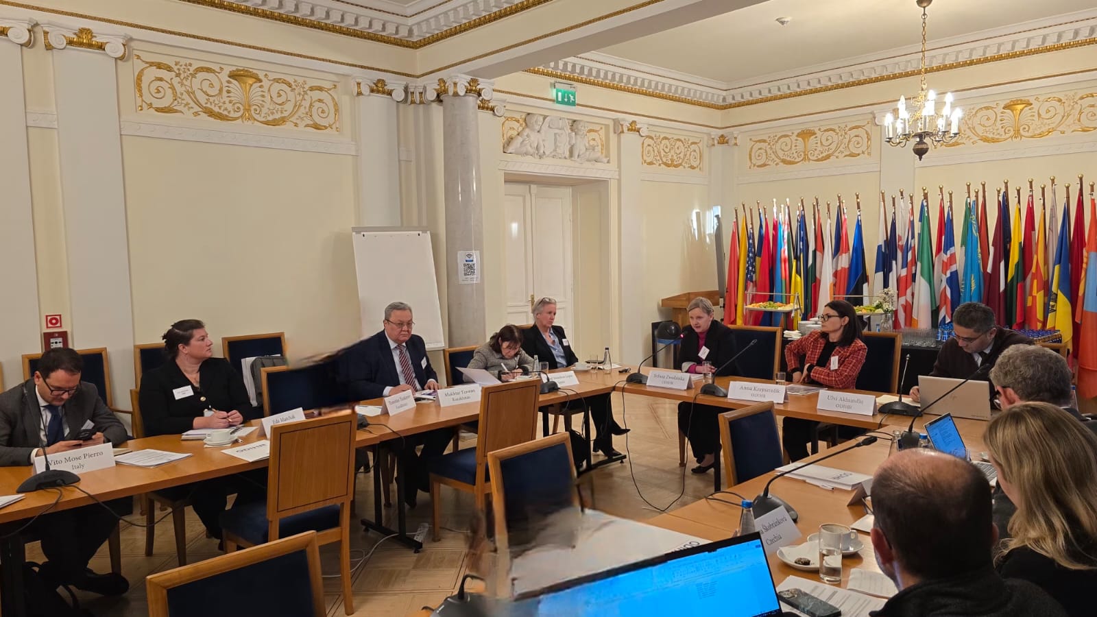 Вице-президент және Халық кеңесі: Жаңа Ата Заң жобасы Варшавада таныстырылды