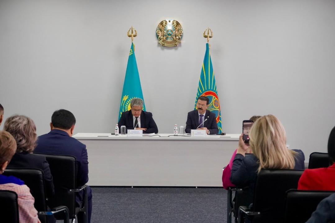 Астанада жаңа Конституция жобасын талқылауға арналған кездесу өтті