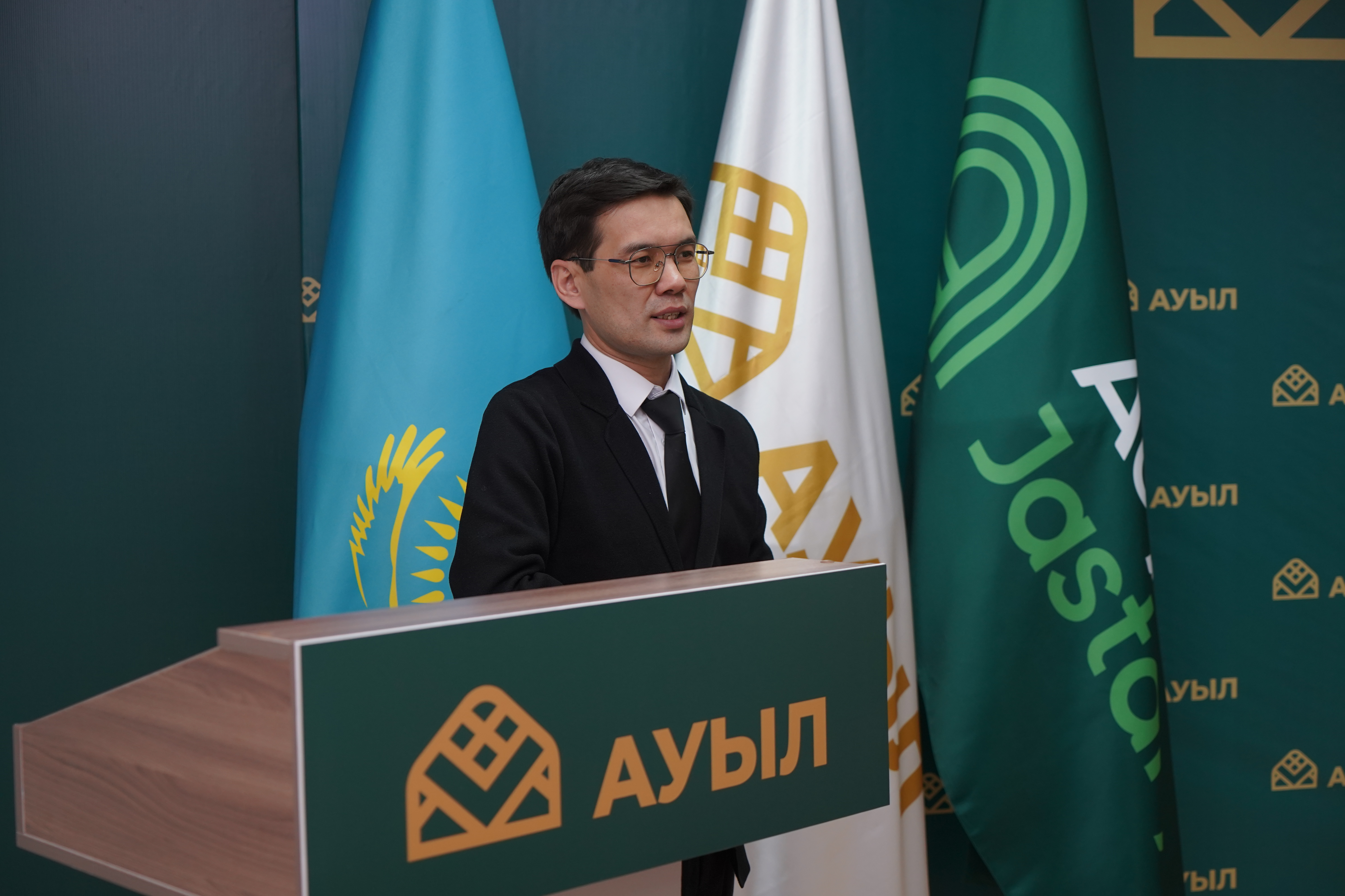 Нұрхат Ораш: Ата заң жай ғана құқықтық ережелер жинағы емес