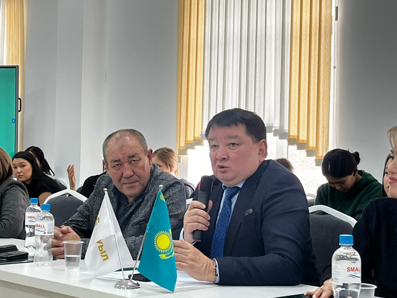 Жаңа Конституция: Сарапшылар қоғамдық тұрақтылық пен дамуға қолдау білдірді