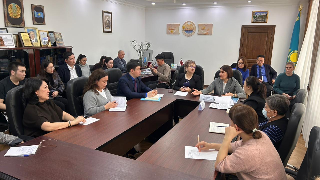 Сарапшылар жаңа Конституциядағы отбасы мен неке нормаларын талқылады