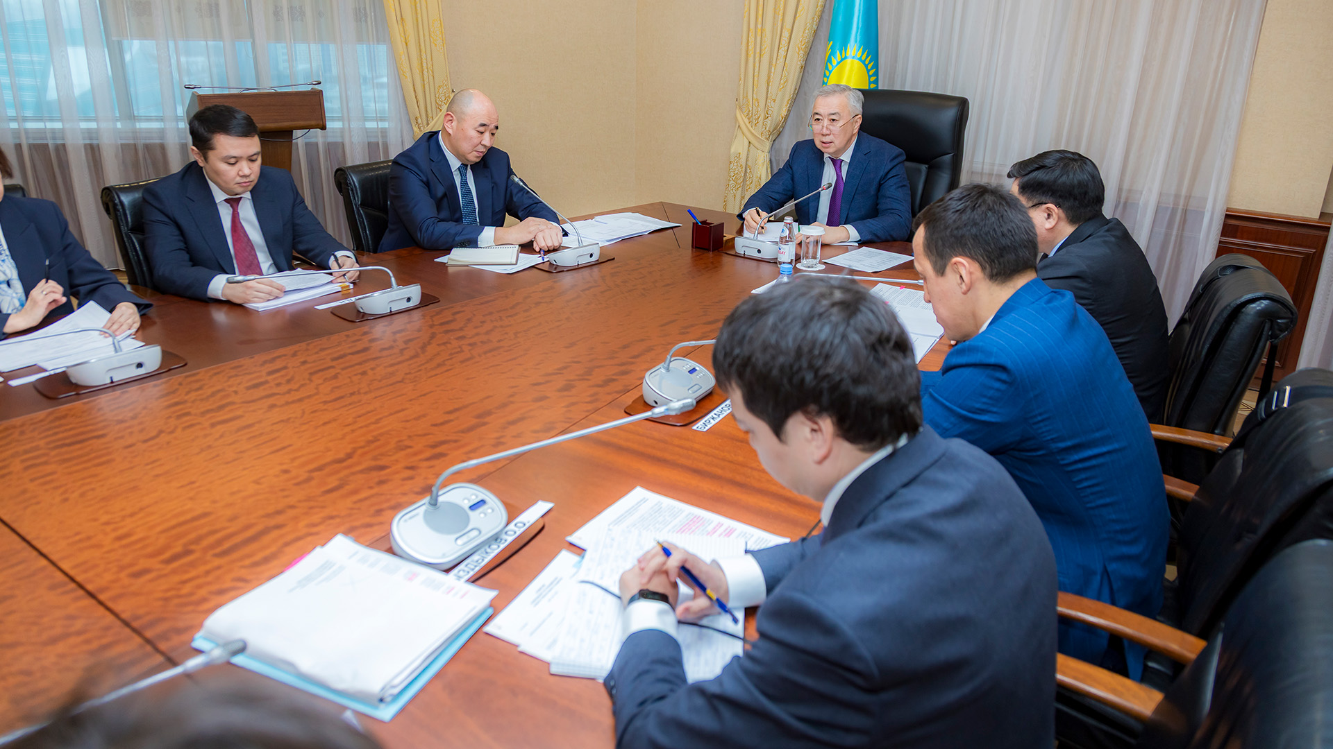 Қаржы секторына салық салу жайы қаралды