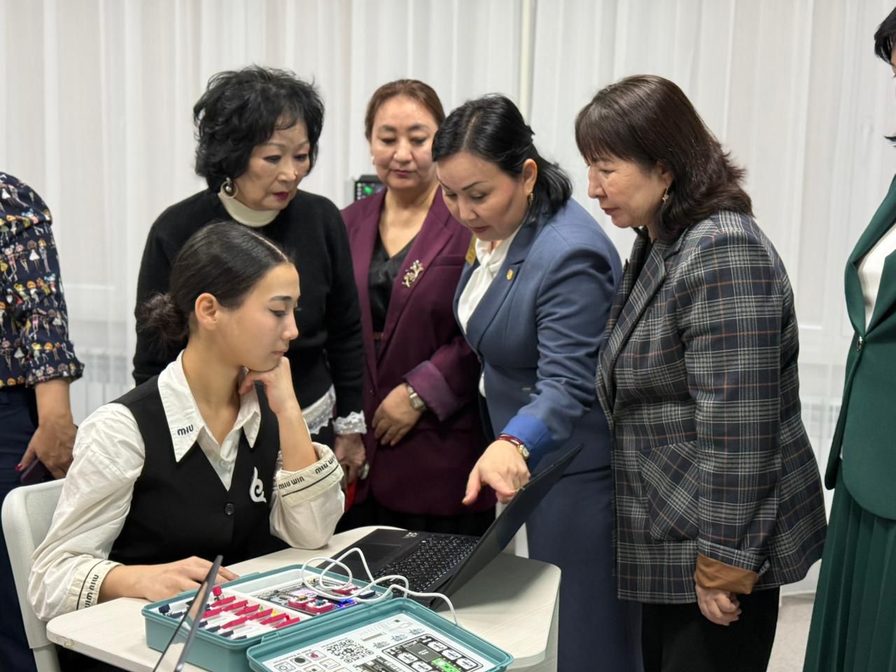 Маңғыстауда алғашқы инновациялық логопедия және цифрлық білім кабинеттері ашылды