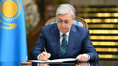 Президент бірқатар заңға қол қойды