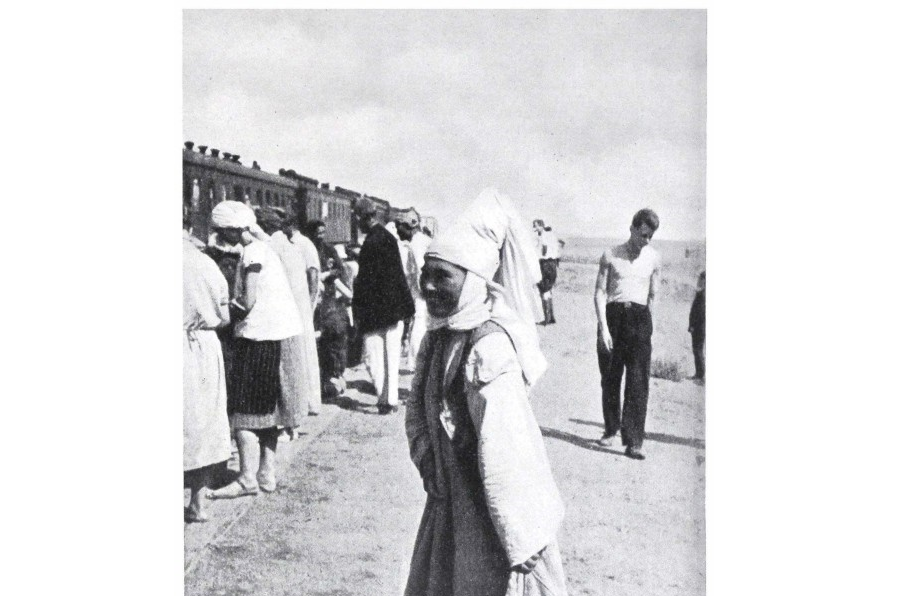 Объективке ілінген ақжарқын бейне