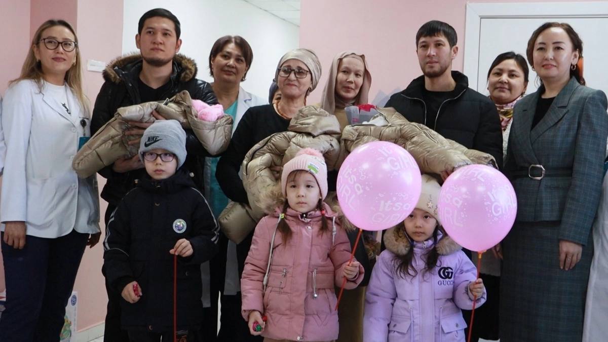 Атырауда үшем дүниеге келді