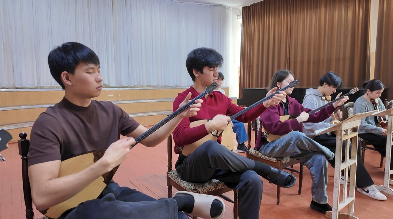 Махамбет рухын дәріптеген Марк