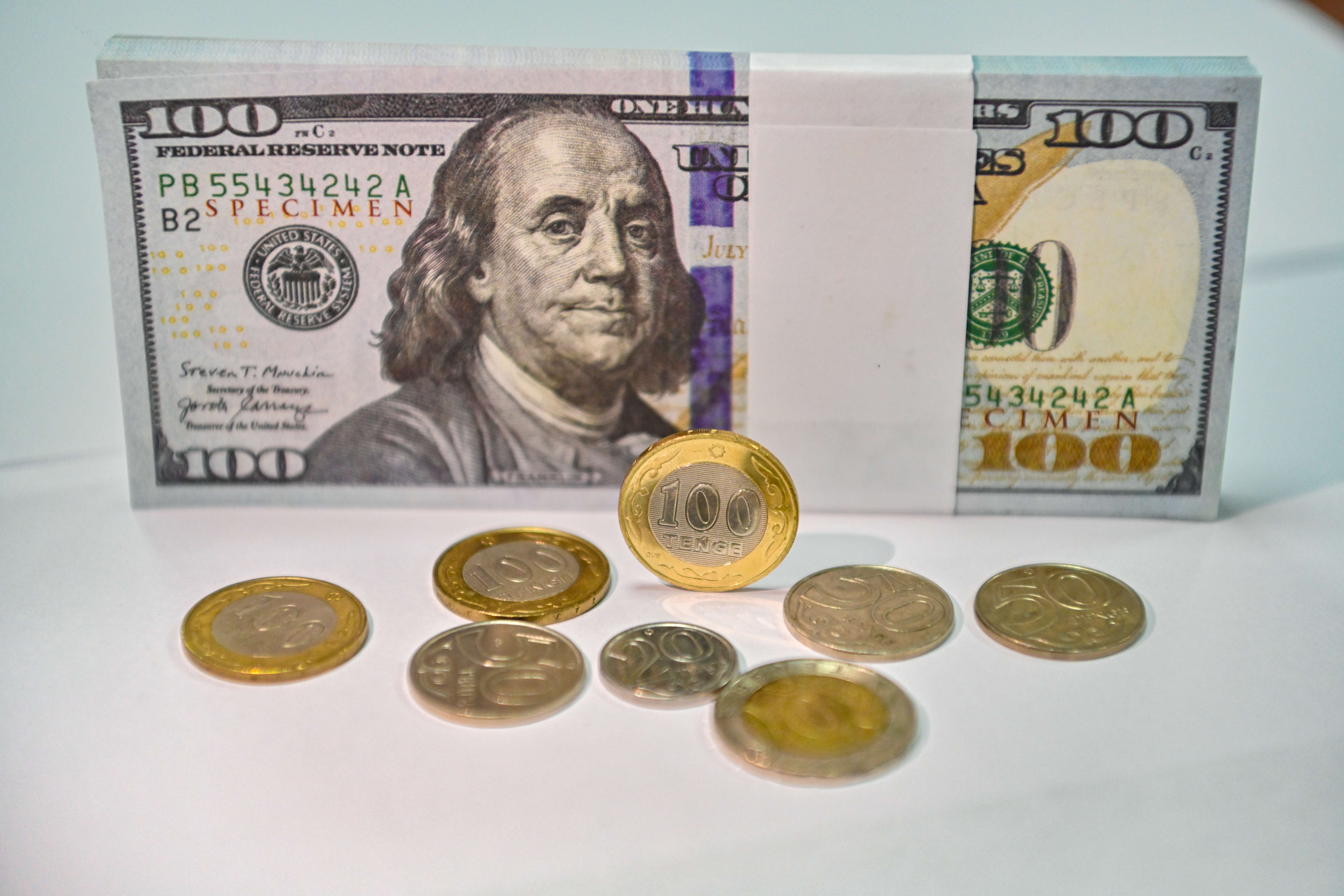 Ақша айырбастау орындарында доллар бағамы қандай?