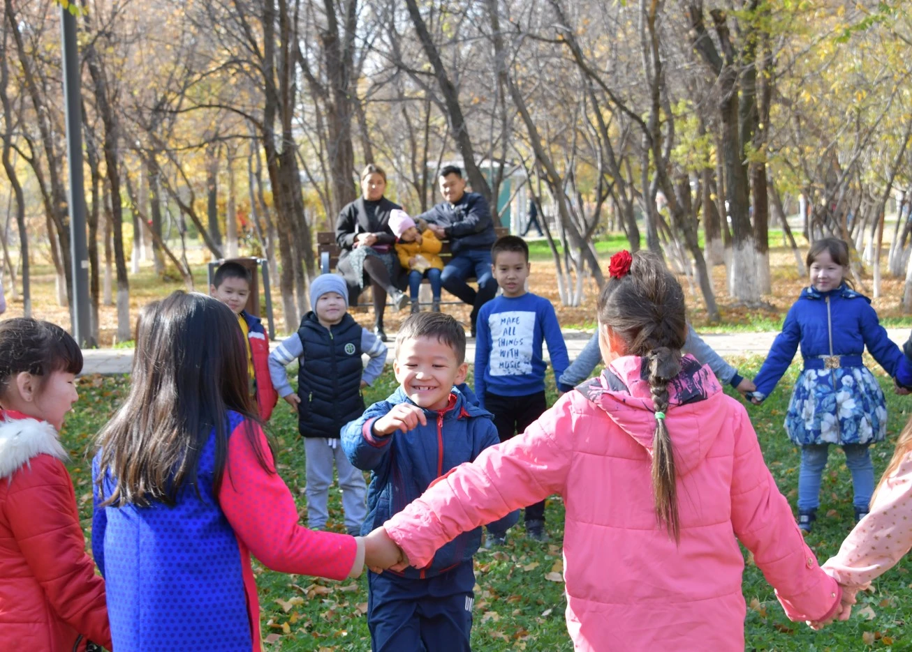 «Ұлттық қор – балаларға» президенттік бағдарламасы: 3 жыл ішінде балаларға 2,5 млрд доллардан астам қаражат аударылды