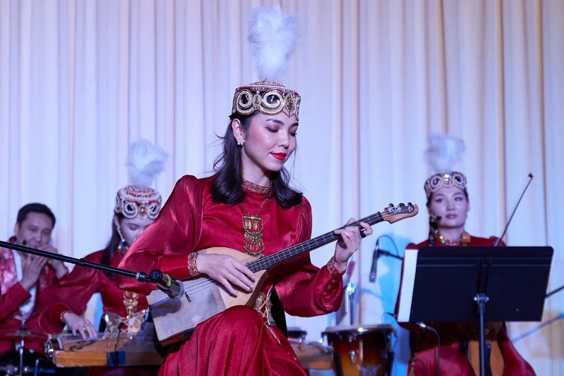 Дәстүрлі аспаптар шеруі