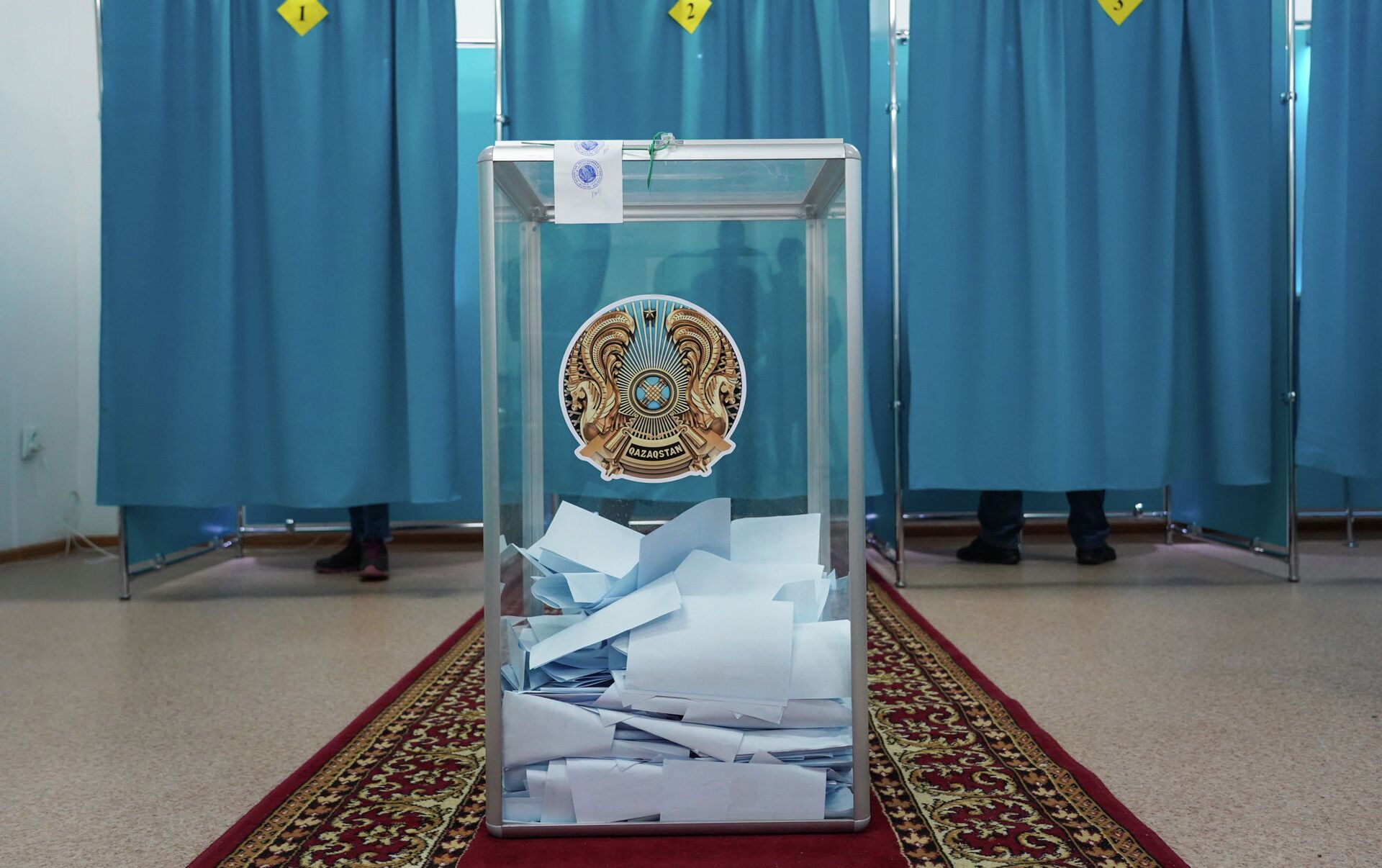 Референдум: Таяу Шығыс елдеріндегі учаскелер уақытша жұмыс істемейді