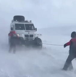 Қарағанды облысында қар құрсауынан 2 адам құтқарылды