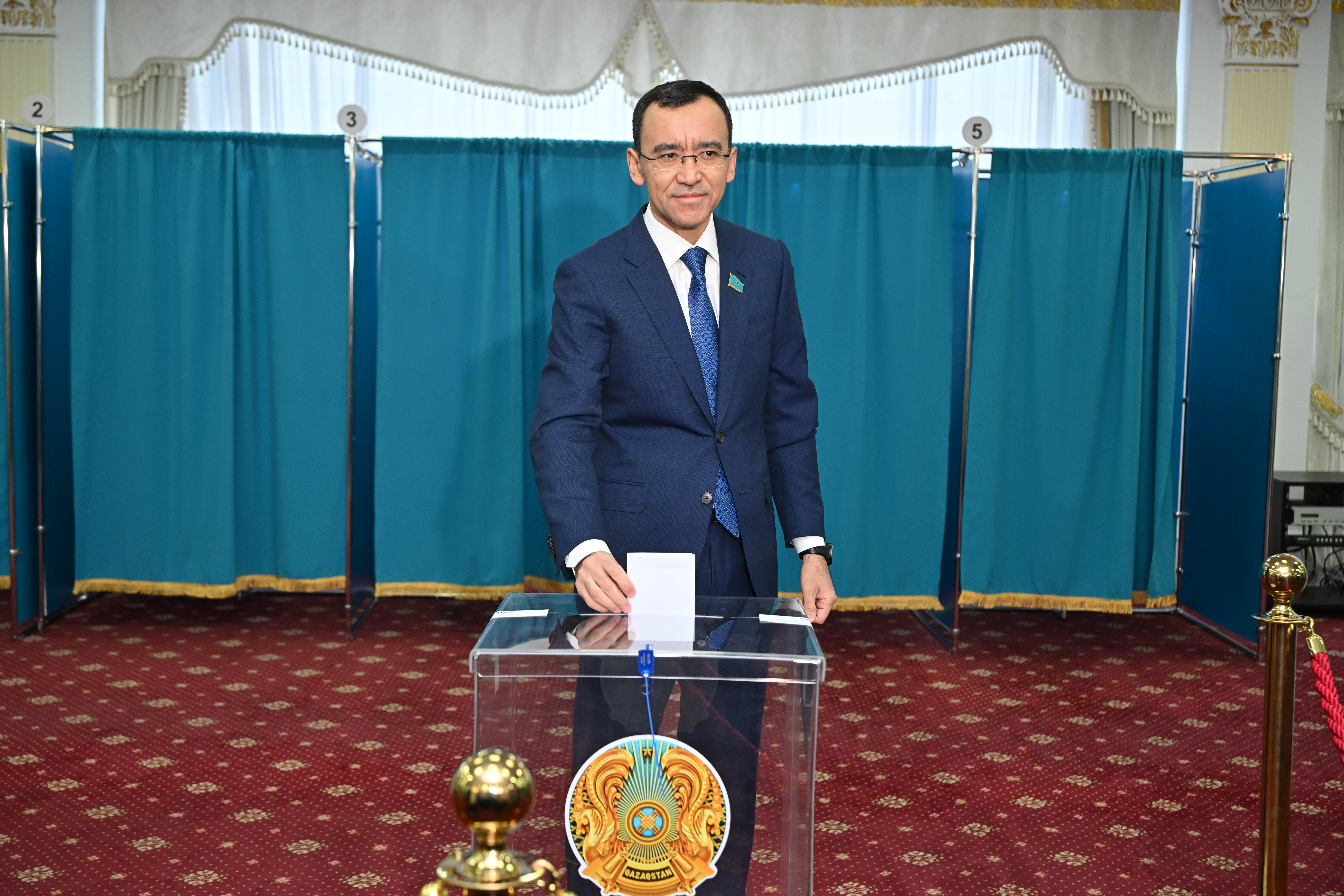 Мәулен Әшімбаев: Референдум – «Халық үніне құлақ асатын мемлекет» тұжырымдамасының жарқын көрінісі