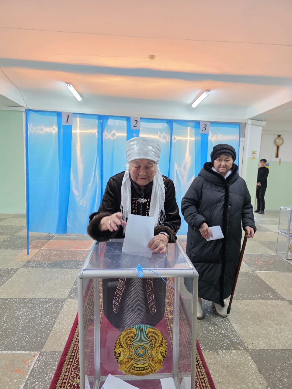 Балқаштық ғасыр ана референдумда дауыс берді