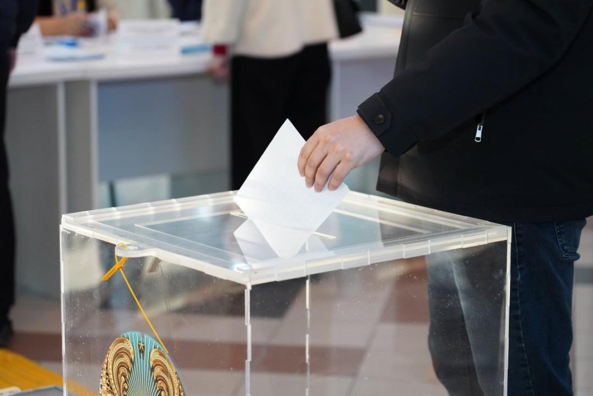 Жаңа Конституция – жаңару мен тұрақтылыққа қоғамдық таңдау