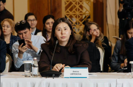 Сарапшы: Әлеуметтік зерттеулер жаңа Конституцияға қоғамдық қолдаудың тұрақты жоғары деңгейін көрсетті