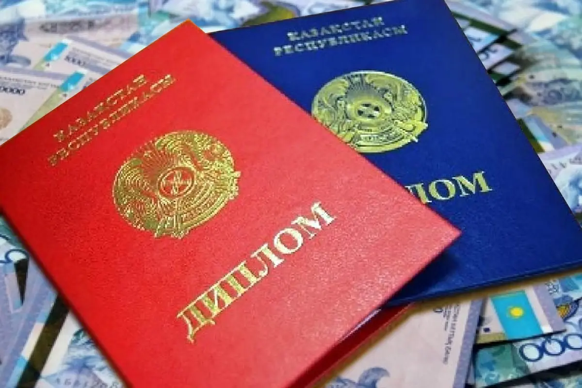 Заңсыз диплом: Абай облысында дәрігер болғысы келген азамат алаяқтың құрығына түсті