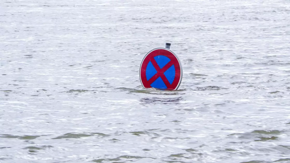 Қостанай облысында су тасқыны салдарынан жол жабылды