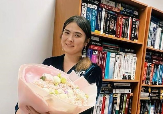 Шәкірт қадірлеген ұстаз