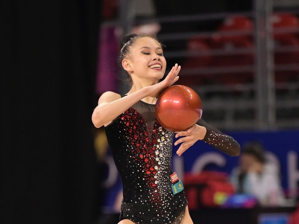 Гимнаст Ақмарал Ерекешева Франциядағы Гран-при турнирінде қола медаль жеңіп алды