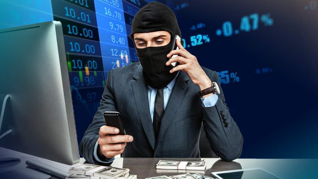 Елордалық тұрғын 20 млн теңгесінен айырылды: Алаяқтар байланыс операторының атын жамылған