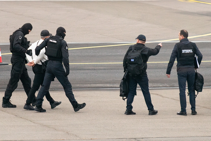 Заңсыз кәсіпкерлік: Трансұлттық қылмыстық топ мүшесі Ресейден экстрадицияланды