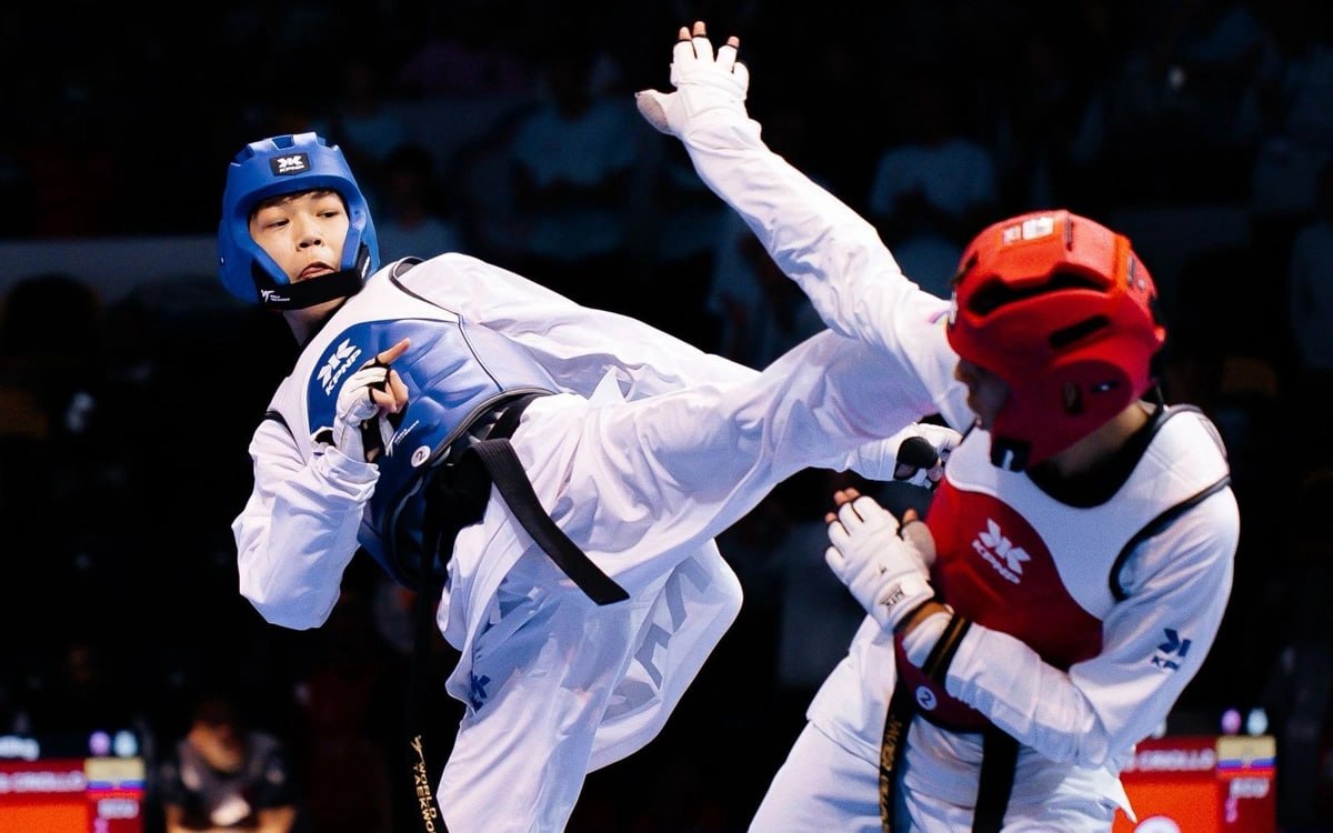 Таеквондошылар әлем чемпионатында қос қола жүлде жеңіп алды