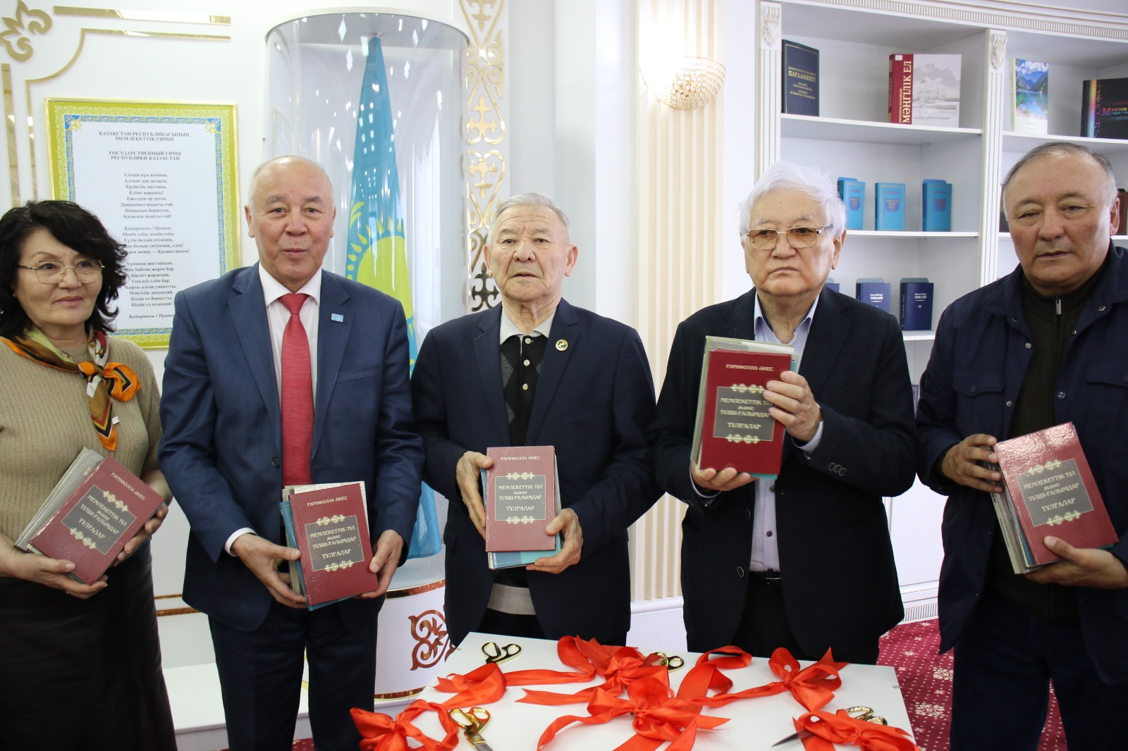 Ғарифолла Әнестің 6 кітабы таныстырылды