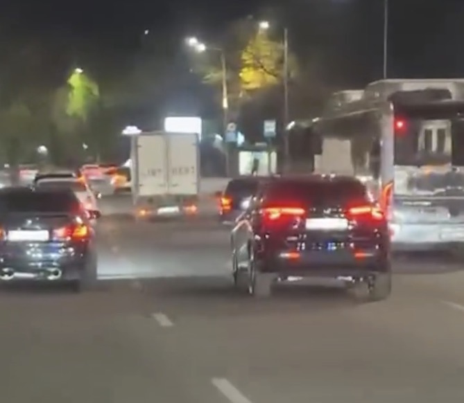 Әл-Фараби даңғылында жол ережесін өрескел бұзғандар ұсталды