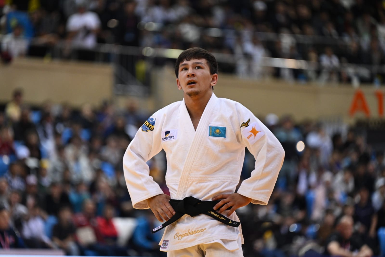 Grand Slam турнирі: Қазақ балуаны Олимпиада жүлдегерін жеңіп, финалға шықты