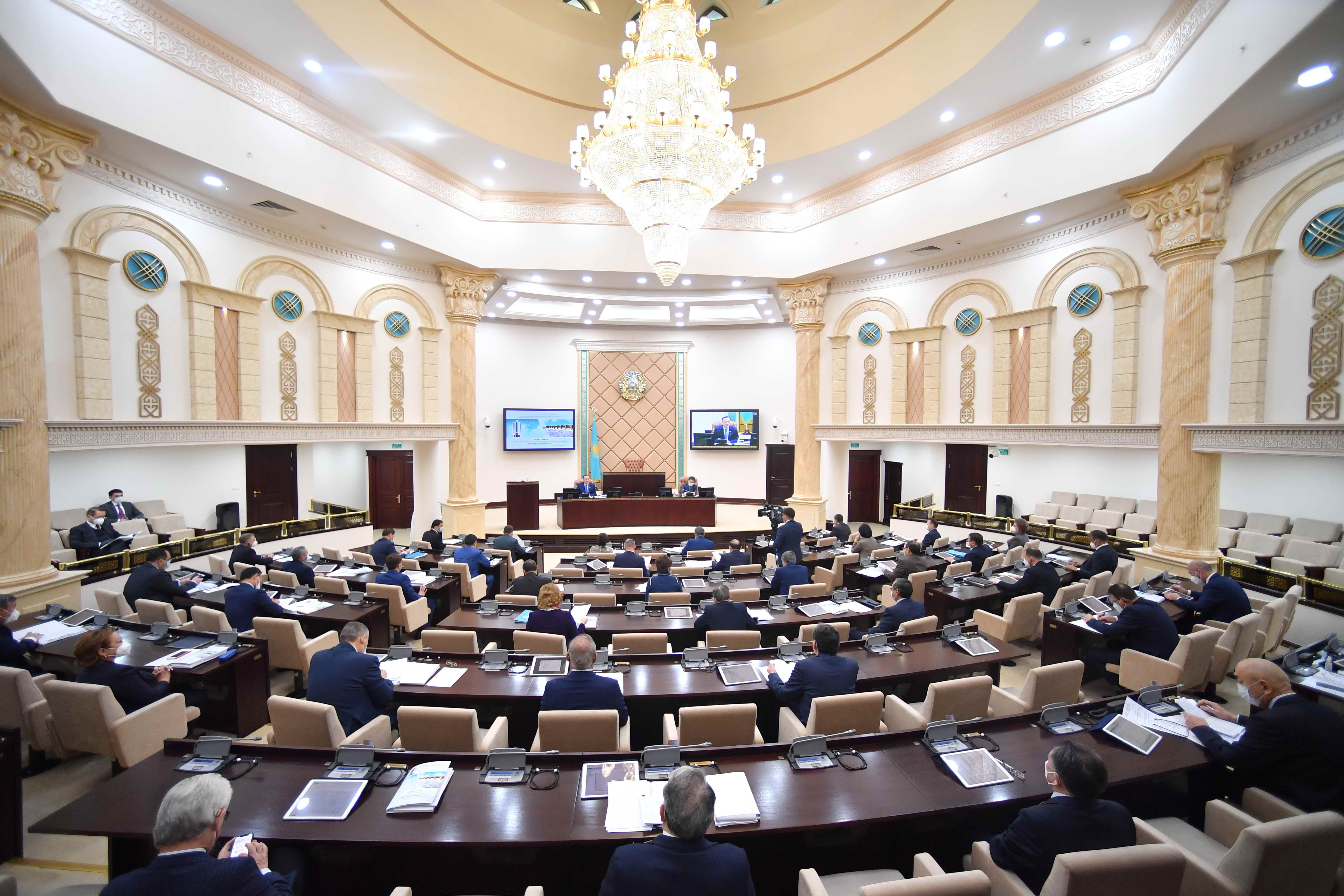 Маңызды заңдар  топтамасы қаралады