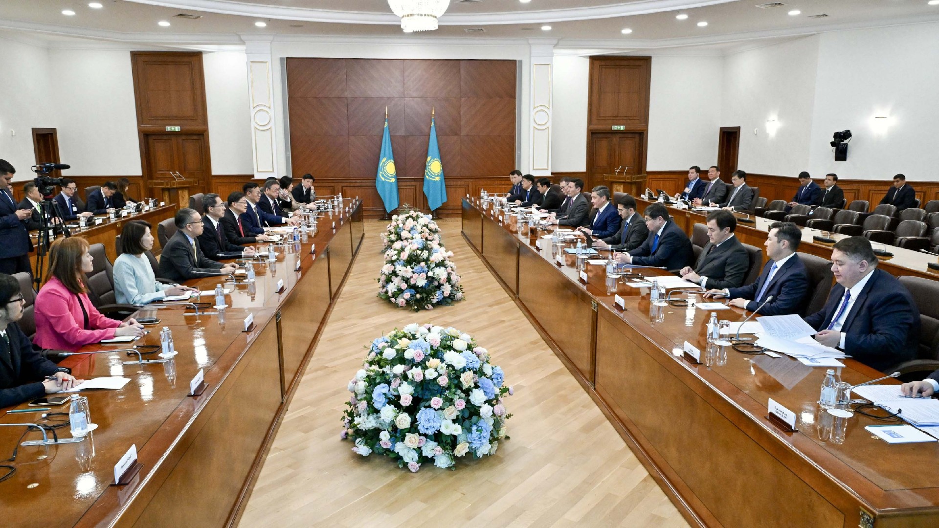 Серіктестікке серпін берген кездесу